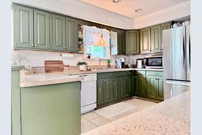 8301 W Nash St, Milwaukee, WI 53222 - Photo 7