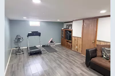 8301 W Nash St, Milwaukee, WI 53222 - Photo 31