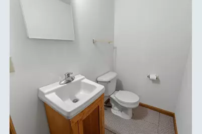 2924  Valley Ave, West Bend, WI 53095 - Photo 27