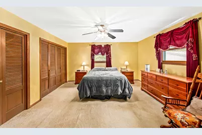 W227S2416  Morningside Cir, Waukesha, WI 53186 - Photo 17