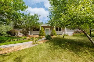 W227S2416 Morningside Cir, Waukesha, WI 53186 - Photo 1