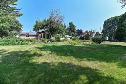 18571 W Hillcrest Dr, New Berlin, WI 53146 - Photo 45