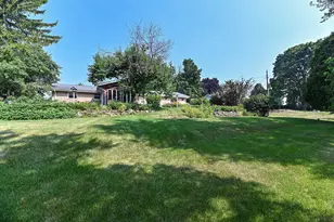 18571 W Hillcrest Dr, New Berlin, WI 53146 - Photo 45