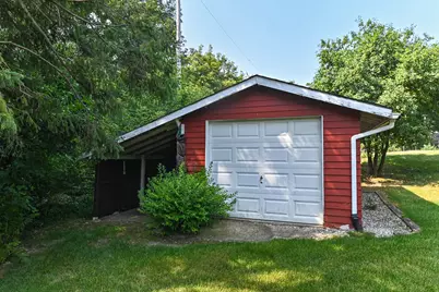18571 W Hillcrest Dr, New Berlin, WI 53146 - Photo 49