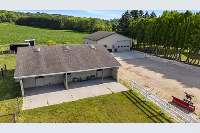 1918  County Highway H -, Farmington, WI 53040 - Photo 17