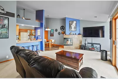 1055  Quinlan Dr #H, Pewaukee, WI 53072 - Photo 3