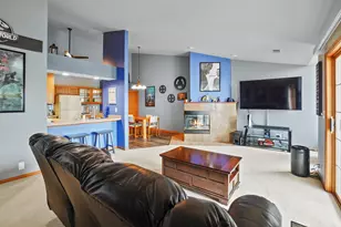 1055 Quinlan Dr, Pewaukee, WI 53072 - Photo 3