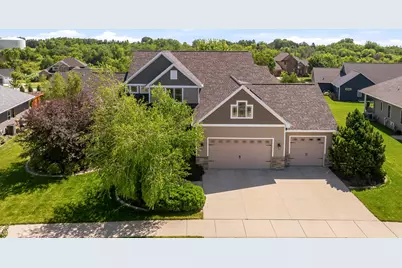 6622 N Kurey Dr, Appleton, WI 54913 - Photo 1