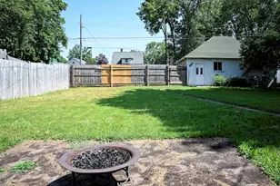 214 10th St, Winona, MN 55987 - Photo 5