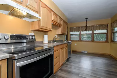 933  Parkview Ln, Mukwonago, WI 53149 - Photo 29