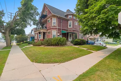 436 N 6th St, Manitowoc, WI 54220 - Photo 5