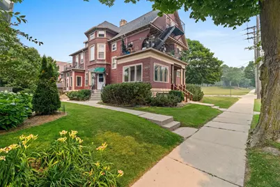 436 N 6th St, Manitowoc, WI 54220 - Photo 3