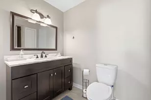 8057 N Cedarburg Rd, Brown Deer, WI 53209 - Photo 21