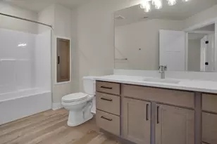 119 Eiche Dr, Slinger, WI 53086 - Photo 15