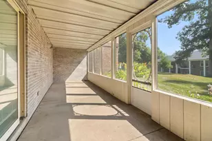 469 Country Club Dr, Lake Geneva, WI 53147 - Photo 21