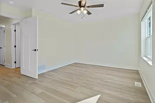 118 Eiche Dr, Slinger, WI 53086 - Photo 17