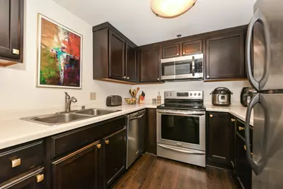 1633 N Prospect Ave #17C, Milwaukee, WI 53202 - Photo 9