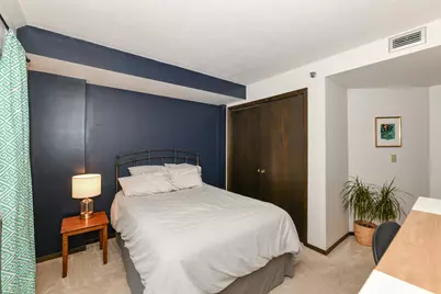 1633 N Prospect Ave #17C, Milwaukee, WI 53202 - Photo 15