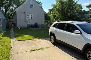 4658 N 38th St, Milwaukee, WI 53209 - Photo 3
