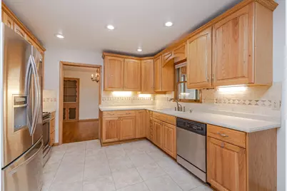 N81W15328  Hilltop Dr, Menomonee Falls, WI 53051 - Photo 25