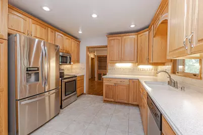N81W15328  Hilltop Dr, Menomonee Falls, WI 53051 - Photo 23