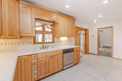 N81W15328  Hilltop Dr, Menomonee Falls, WI 53051 - Photo 19