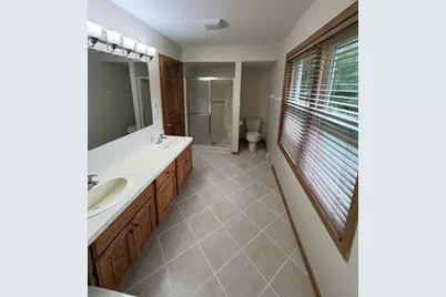 12400 N River Rd, Mequon, WI 53092 - Photo 17