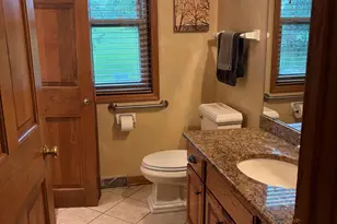 12400 N River Rd, Mequon, WI 53092 - Photo 9
