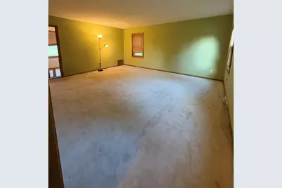 12400 N River Rd, Mequon, WI 53092 - Photo 15