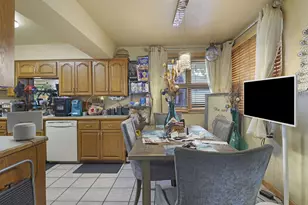 629 North St, Racine, WI 53402 - Photo 5