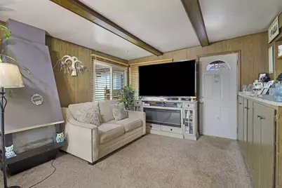 629  North St, Racine, WI 53402 - Photo 9