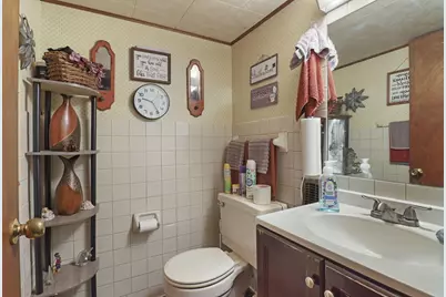 629  North St, Racine, WI 53402 - Photo 11