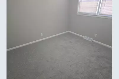 2030 S 77th St, West Allis, WI 53219 - Photo 11