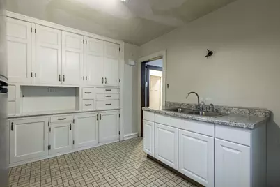5527 N 38th St, Milwaukee, WI 53209 - Photo 5