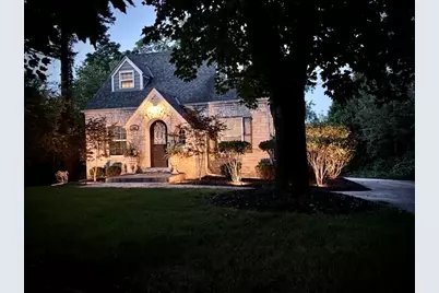 700  Elm Grove Rd, Elm Grove, WI 53122 - Photo 3