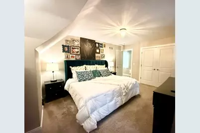 700  Elm Grove Rd, Elm Grove, WI 53122 - Photo 13
