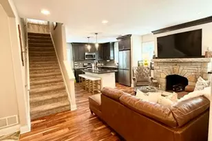 700 Elm Grove Rd, Elm Grove, WI 53122 - Photo 9