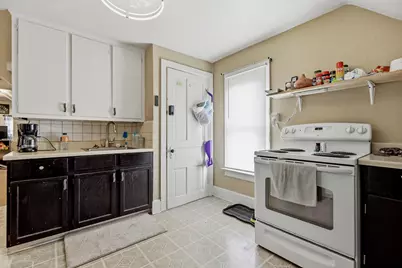 1126 S 12th St, Manitowoc, WI 54220 - Photo 13