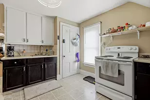 1126 S 12th St, Manitowoc, WI 54220 - Photo 13