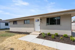 164 W Uncas Ave, Milwaukee, WI 53207 - Photo 3