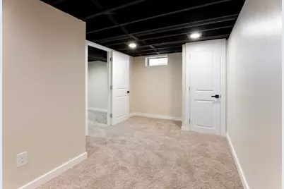 164 W Uncas Ave, Milwaukee, WI 53207 - Photo 23