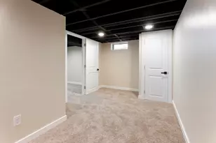 164 W Uncas Ave, Milwaukee, WI 53207 - Photo 23