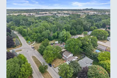 720 S 124th St, West Allis, WI 53214 - Photo 39