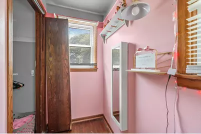 720 S 124th St, West Allis, WI 53214 - Photo 17