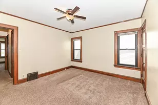 1567 S 71st St, West Allis, WI 53214 - Photo 17
