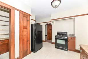 1567 S 71st St, West Allis, WI 53214 - Photo 11