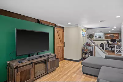 4300  Raymir Pl, Wauwatosa, WI 53222 - Photo 25