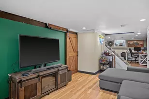 4300 Raymir Pl, Wauwatosa, WI 53222 - Photo 25