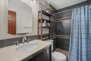 4300 Raymir Pl, Wauwatosa, WI 53222 - Photo 15