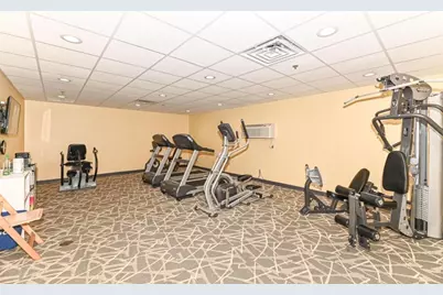 5200 S Tuckaway Blvd #300, Greenfield, WI 53221 - Photo 17